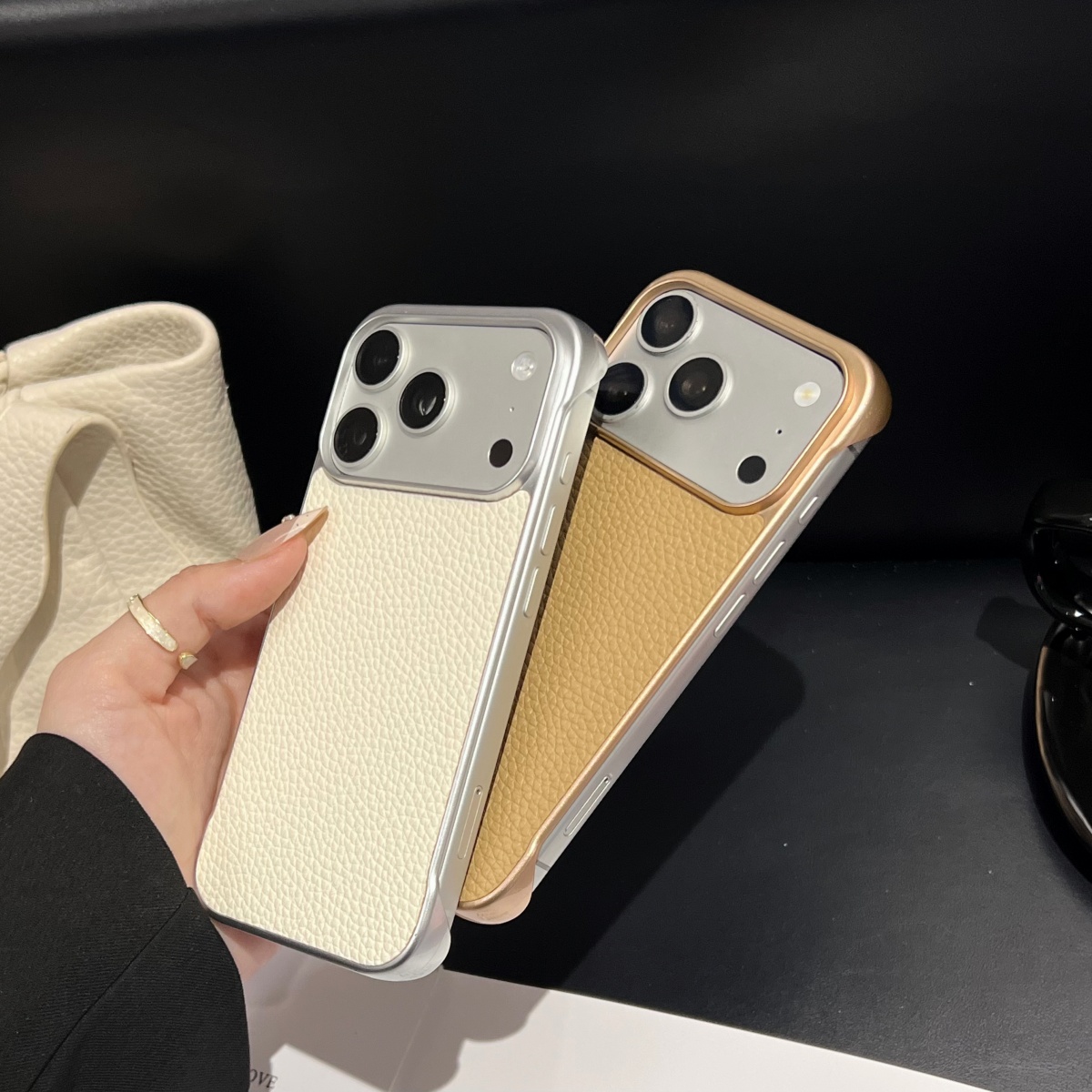 Ultra Thin Frameless Phone Cover - เคสโทรศัพท์แบบบางพิเศษไร้ขอบ ลายหนังลิ้นจี่ ระบายความร้อน สำหรับ iPhone 17